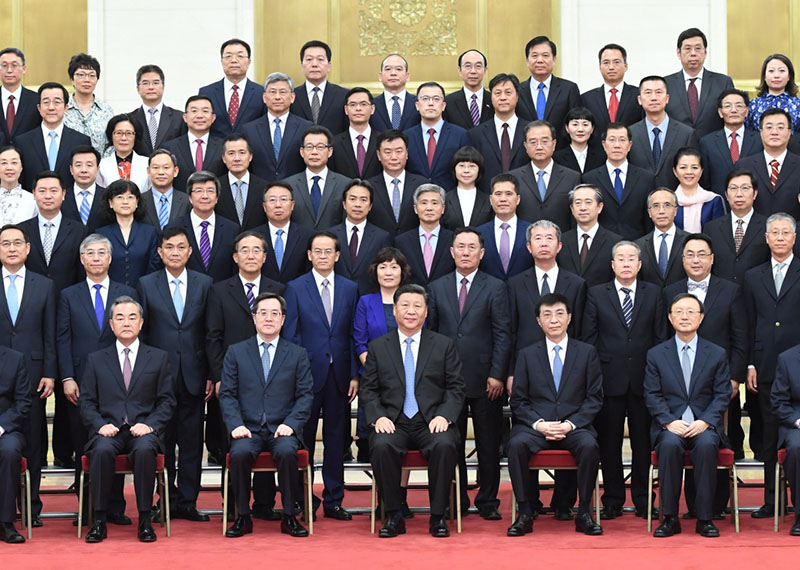7月17日，党和国家领导人习近平、王沪宁等在北京人民大会堂会见回国参加2019年度驻外使节工作会议的全体使节。